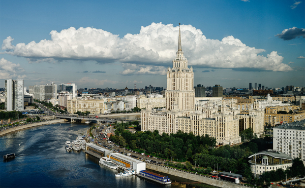 
                    Путин поручил оптимизировать строительство ВСМ Москва — Петербург
                