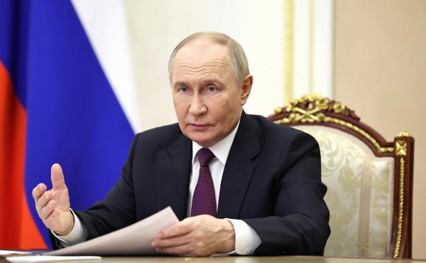 
                    Путин поручил оптимизировать строительство ВСМ Москва — Петербург
                