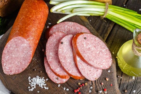 Производители колбасы уведомили торговые сети о подорожании продукции
