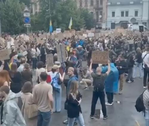 В городах Украины возобновились акции протеста в защиту независимости НАБУ и САП
