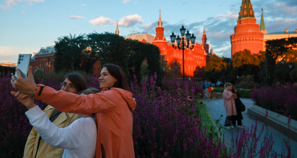 Стоит ли покупать доллары в преддверии ослабления рубля, сколько зарабатывают блогеры. Главное за день Стоит ли покупать доллары в преддверии ослабления рубля, сколько зарабатывают блогеры. Главное за день