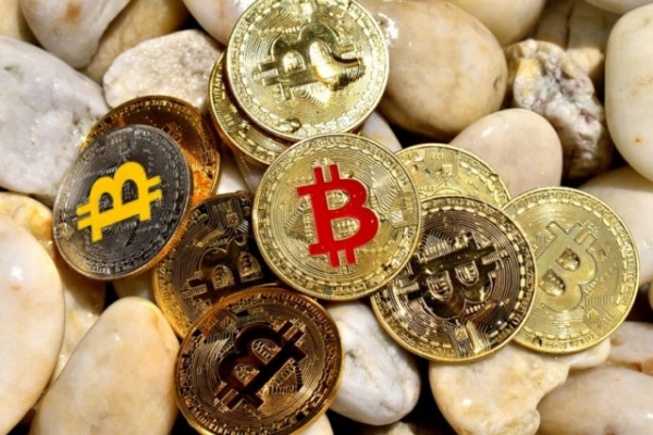 Strategy планирует закупаться биткоинами на дне