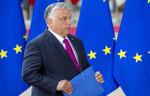 
                    Bloomberg сообщило о звонке Трампа и Орбана по вопросу членства Украины в ЕС

        