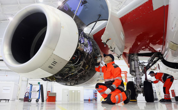 Авиакомпании «Ангара» запретили обучать бортмехаников
Авиакомпании «Ангара» запретили обучать бортмехаников