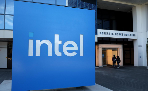 Администрация Трампа начала переговоры о покупке доли в Intel
Администрация Трампа начала переговоры о покупке доли в Intel