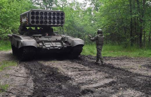 
                    Минобороны РФ рассказало о подвигах российских военных в зоне спецоперации

        