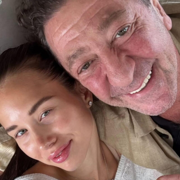 Фото Лепса с молодой невестой убедило фанатов — не осталось сомнений в их любви Фото Лепса с молодой невестой убедило фанатов — не осталось сомнений в их любви