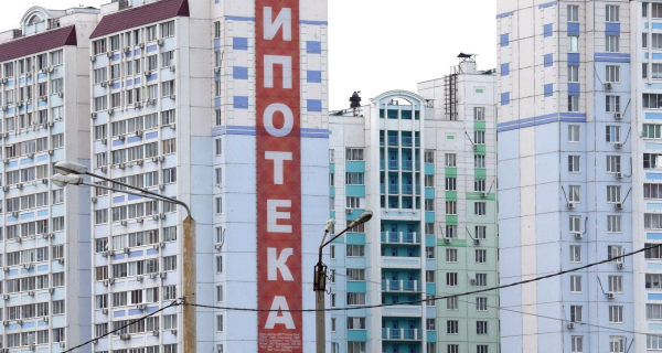 Россияне нашли замену ипотеке и снова активно покупают квартиры. Главное о жилье за неделю