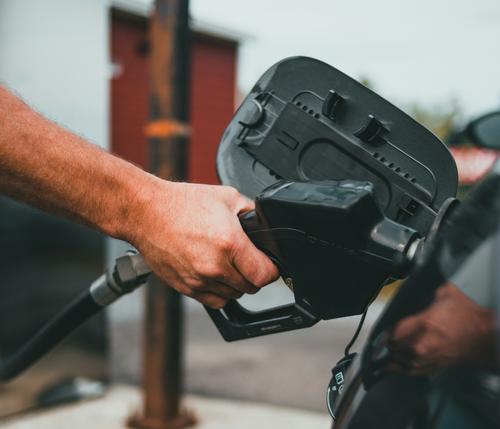 Участники топливного рынка обсуждают полный запрет на экспорт бензина из России Участники топливного рынка обсуждают полный запрет на экспорт бензина из России