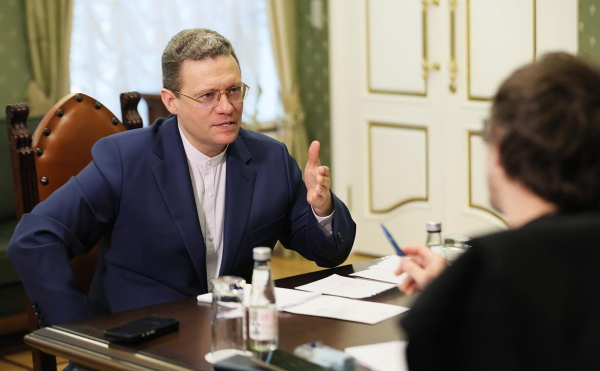 Политологи назвали семь губернаторов в «красной зоне»
Политологи назвали семь губернаторов в «красной зоне»