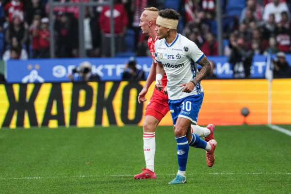 Футболист «Спартака» в кровь разбил сопернику голову. И сильно пострадал сам. Видео Футболист «Спартака» в кровь разбил сопернику голову. И сильно пострадал сам. Видео