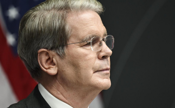 
                    Минфин США «пристально изучит» варианты действий в отношении России
                