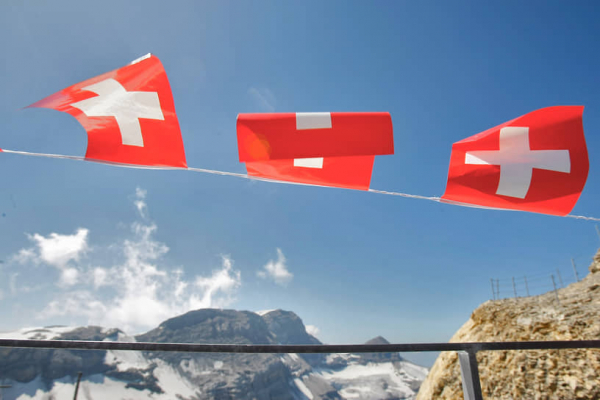 Инвесторы охладели к Швейцарии
Инвесторы охладели к Швейцарии