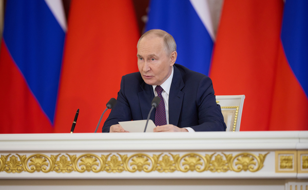 
                    Bloomberg узнал о планах Европы превратить Украину в дикобраза
                