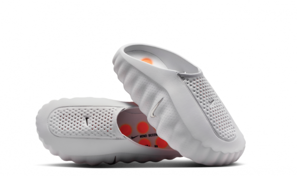 Nike выпустит экспериментальную модель слипонов (ФОТО)
