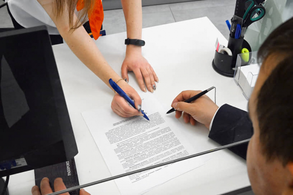 
                Ипотеку оборачивают в бумагу
            