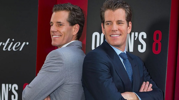 Уинклвоссы верят в биткоин по $1 млн в случае победы над золотом
Уинклвоссы верят в биткоин по $1 млн в случае победы над золотом