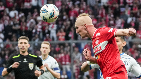 Футболист «Спартака» в кровь разбил сопернику голову. И сильно пострадал сам. Видео Футболист «Спартака» в кровь разбил сопернику голову. И сильно пострадал сам. Видео