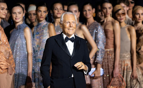 Джорджо Армани завещал продать дом моды или вывести на биржу
Джорджо Армани завещал продать дом моды или вывести на биржу