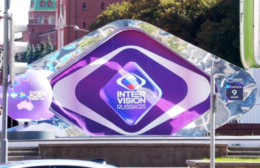 
                    Победителем конкурса «Интервидение-2025» стал певец из Вьетнама Дык Фук

        