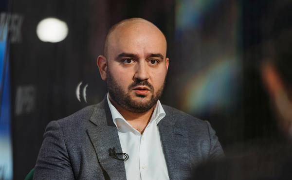 Политологи назвали семь губернаторов в «красной зоне»
Политологи назвали семь губернаторов в «красной зоне»