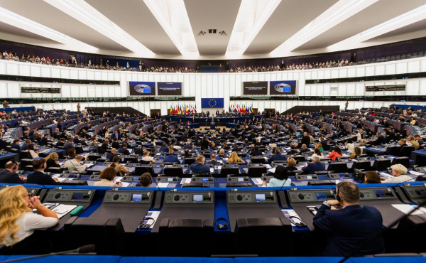 Фон дер Ляйен сообщила о разговоре с Трампом о санкциях против России
Фон дер Ляйен сообщила о разговоре с Трампом о санкциях против России