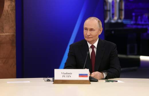 
                    Гросси сообщил о заинтересованности многих стран в сотрудничестве с «Росатомом»

        