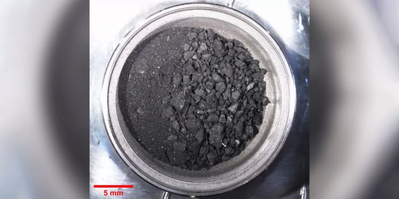 В образцах с астероида Рюгу нашли странный минерал, который не встречается на Земле