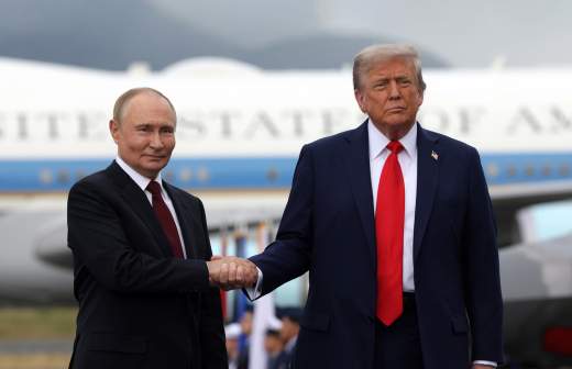 Карасин рассказал о контактах РФ и США по обмену заключенными
Карасин рассказал о контактах РФ и США по обмену заключенными