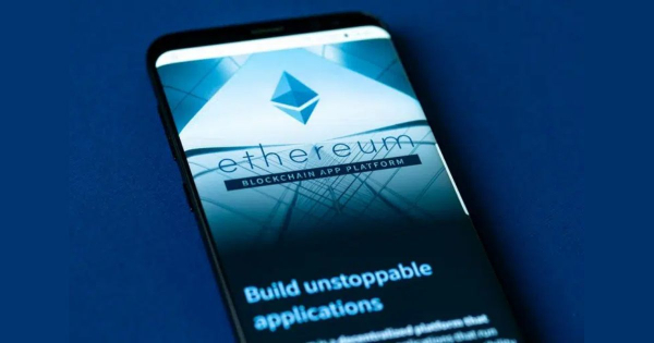 
                    Ethereum Foundation конвертировала 1000 ETH на $4,5 млн в стейблкоины                