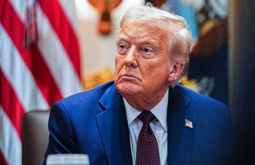 Трамп заявил об отсутствии прямого влияния конфликта на Украине на США
Трамп заявил об отсутствии прямого влияния конфликта на Украине на США