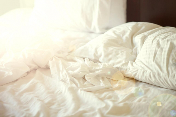 Проснулся — застели постель: эта привычка опасна для здоровья