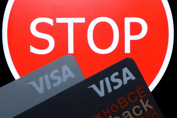 Нужно ли менять карты Visa и Mastercard? Мнения экспертов