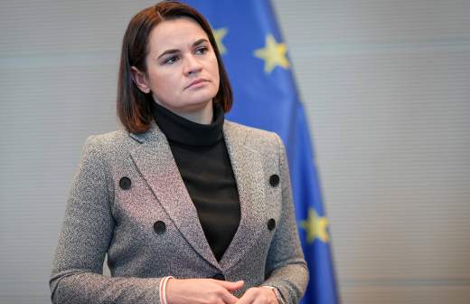 В КГБ Белорусии заявили о необходимости диалога между Лукашенко и Зеленским
В КГБ Белорусии заявили о необходимости диалога между Лукашенко и Зеленским