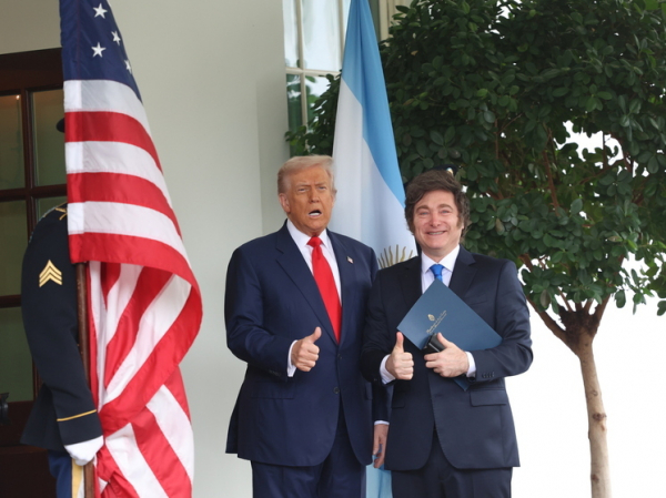 Аргентина может разорвать контракты с КНР в обмен на сотрудничество с США