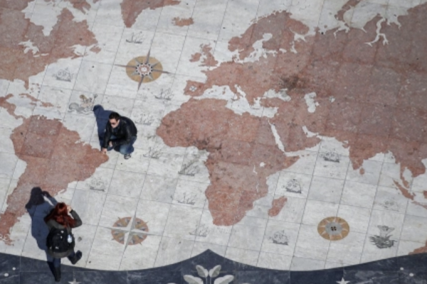 Главы генштабов ЕС встретятся после задержания шедшего из России танкера
Главы генштабов ЕС встретятся после задержания шедшего из России танкера