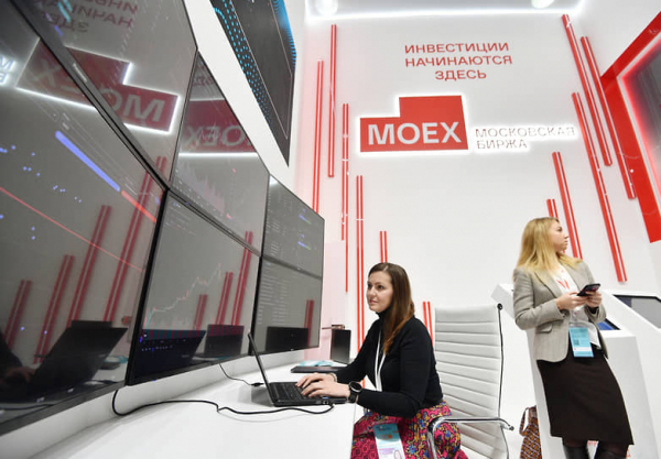 Индекс погряз в политике
Индекс погряз в политике