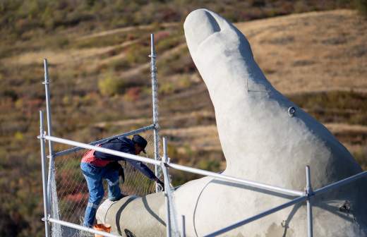 Федорищев уволил главу Кинельского района из-за находящегося в плохом состоянии памятника ВОВ
Федорищев уволил главу Кинельского района из-за находящегося в плохом состоянии памятника ВОВ