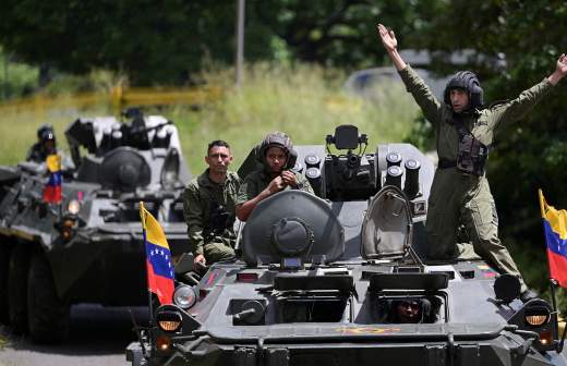 Глава ФБР назвал Мадуро наркоторговцем и диктатором
Глава ФБР назвал Мадуро наркоторговцем и диктатором