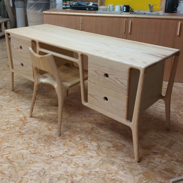 Руки из правильного места: 16 потрясающих работ из дерева от пользователей Сети