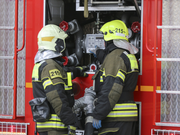 В Курской области после падения беспилотника вспыхнул пожар