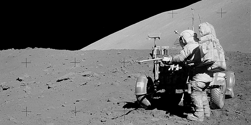 В лунном грунте возрастом более 50 лет нашли серную аномалию