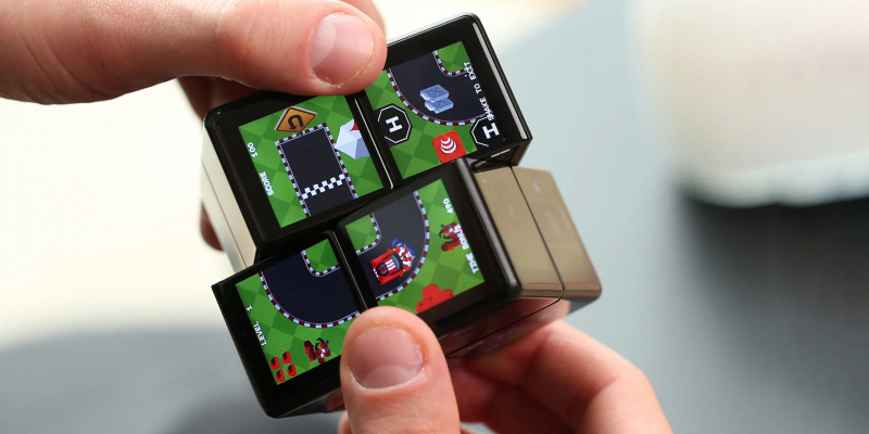 Вышел WOWCube — кубик Рубика с ЖК-экранами, на котором можно играть в 2048 и другие игры