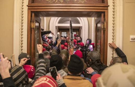 Гендиректор Би-би-си объявил об отставке из-за фальсификации речи Трампа
Гендиректор Би-би-си объявил об отставке из-за фальсификации речи Трампа