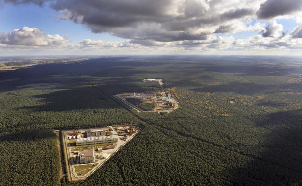 
                    Дрон нарушил работу аэропорта Бремена почти на час
                