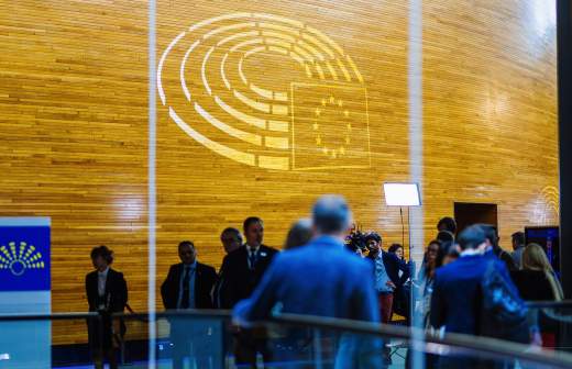 
                    Путин указал на ущерб ЕС из-за отказа сотрудничать с Россией в энергетике

        