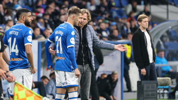 Карпин не справился и бросил «Динамо». Поступок тренера вызывает уважение Карпин не справился и бросил «Динамо». Поступок тренера вызывает уважение