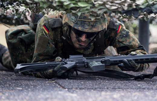 Президент Германии снова призвал ввести военную службу для всех
Президент Германии снова призвал ввести военную службу для всех