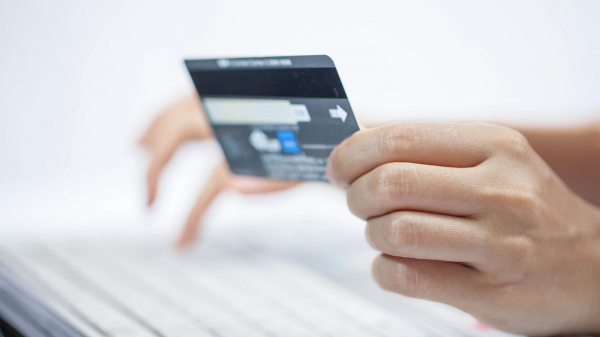 МВД: не стоит делиться цифрами на оборотной стороне банковской карты и пин-кодом МВД: не стоит делиться цифрами на оборотной стороне банковской карты и пин-кодом